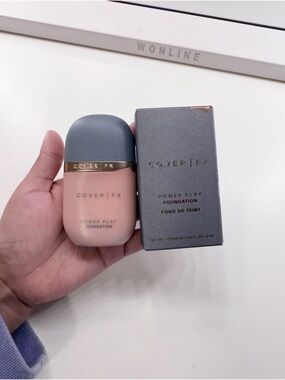 COVER FX “L2” Power Play Foundation